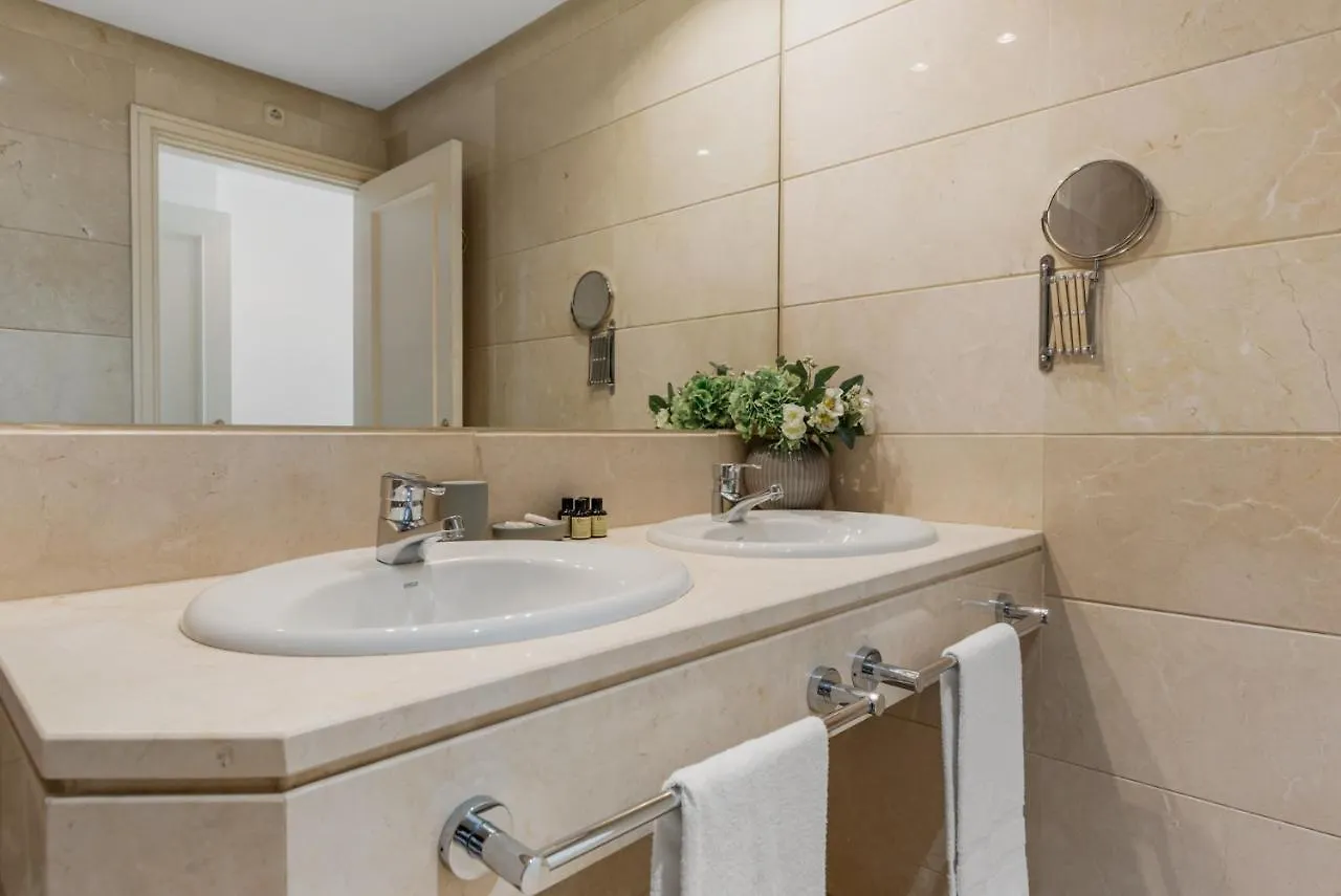 3 Bedroom Apartment In Top Location Marbella 0*,